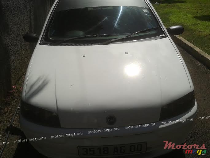 2000' Fiat Punto photo #1