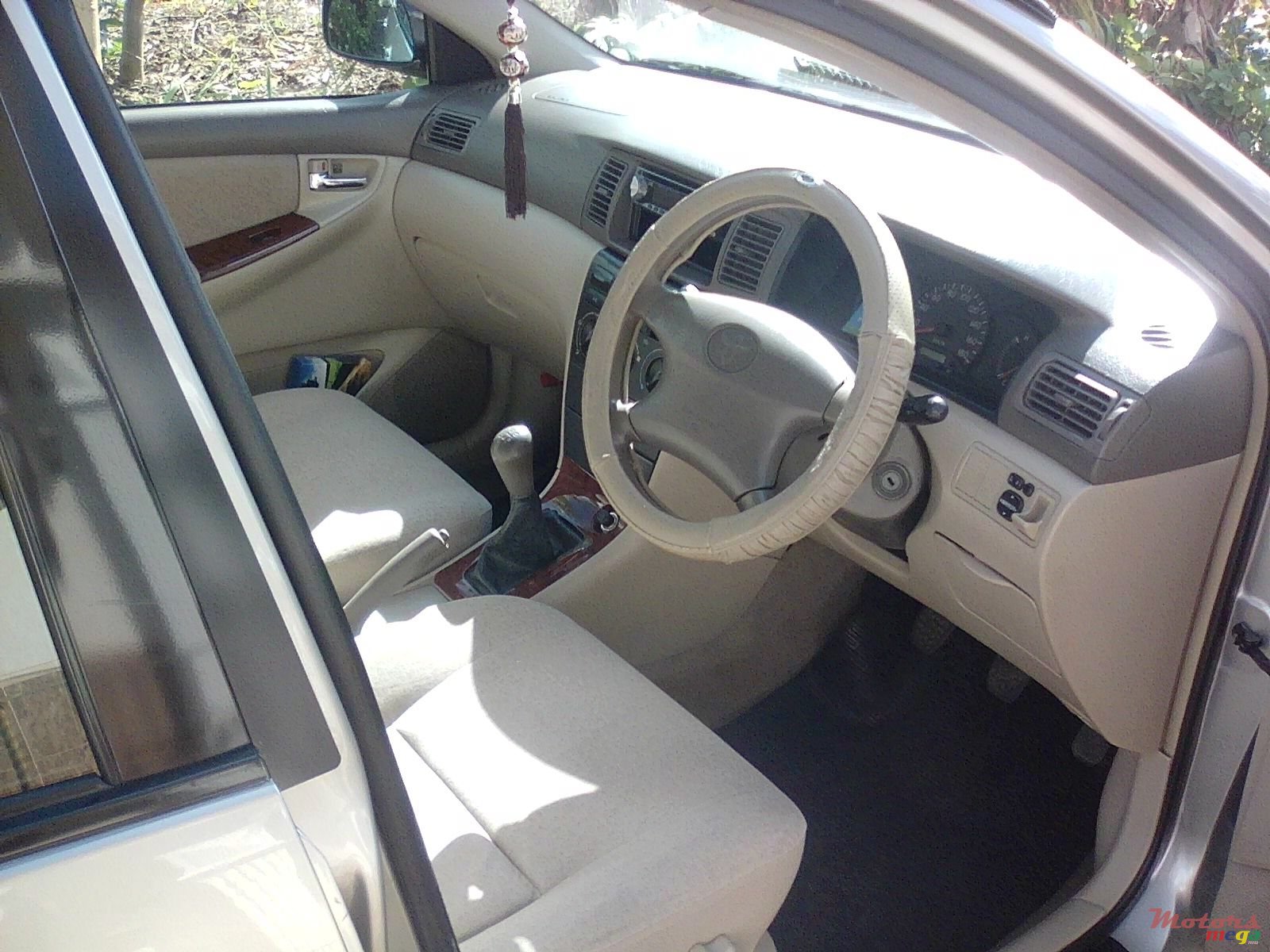 2003' Toyota photo #4