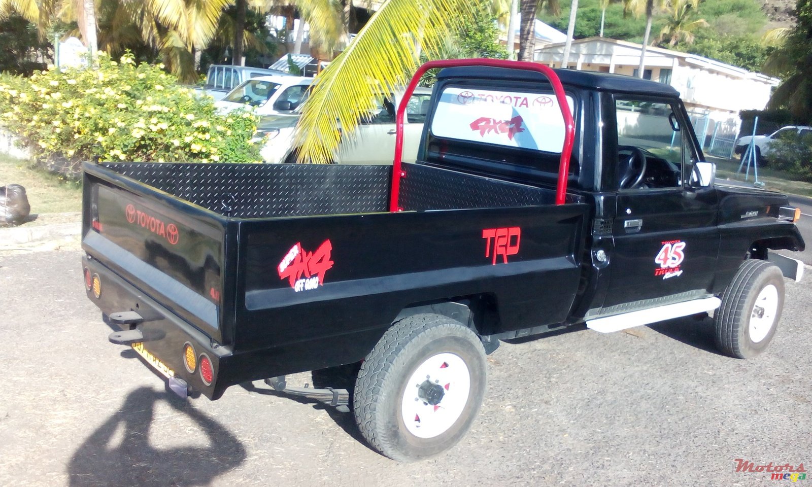 1992' Toyota Land Cruiser 80 photo #1