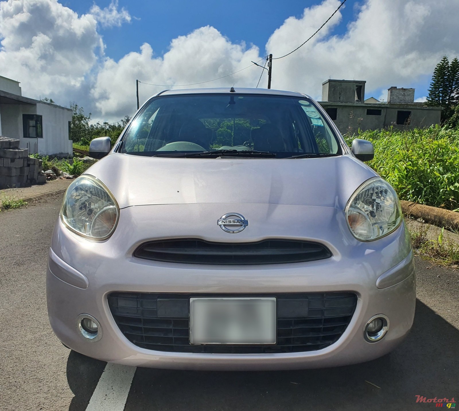 2011' Nissan March photo #1