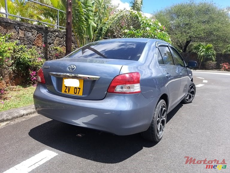 2007' Toyota Yaris Verso Belta photo #4