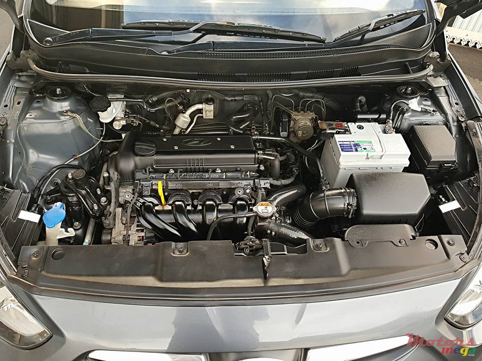 2014' Hyundai Accent photo #2