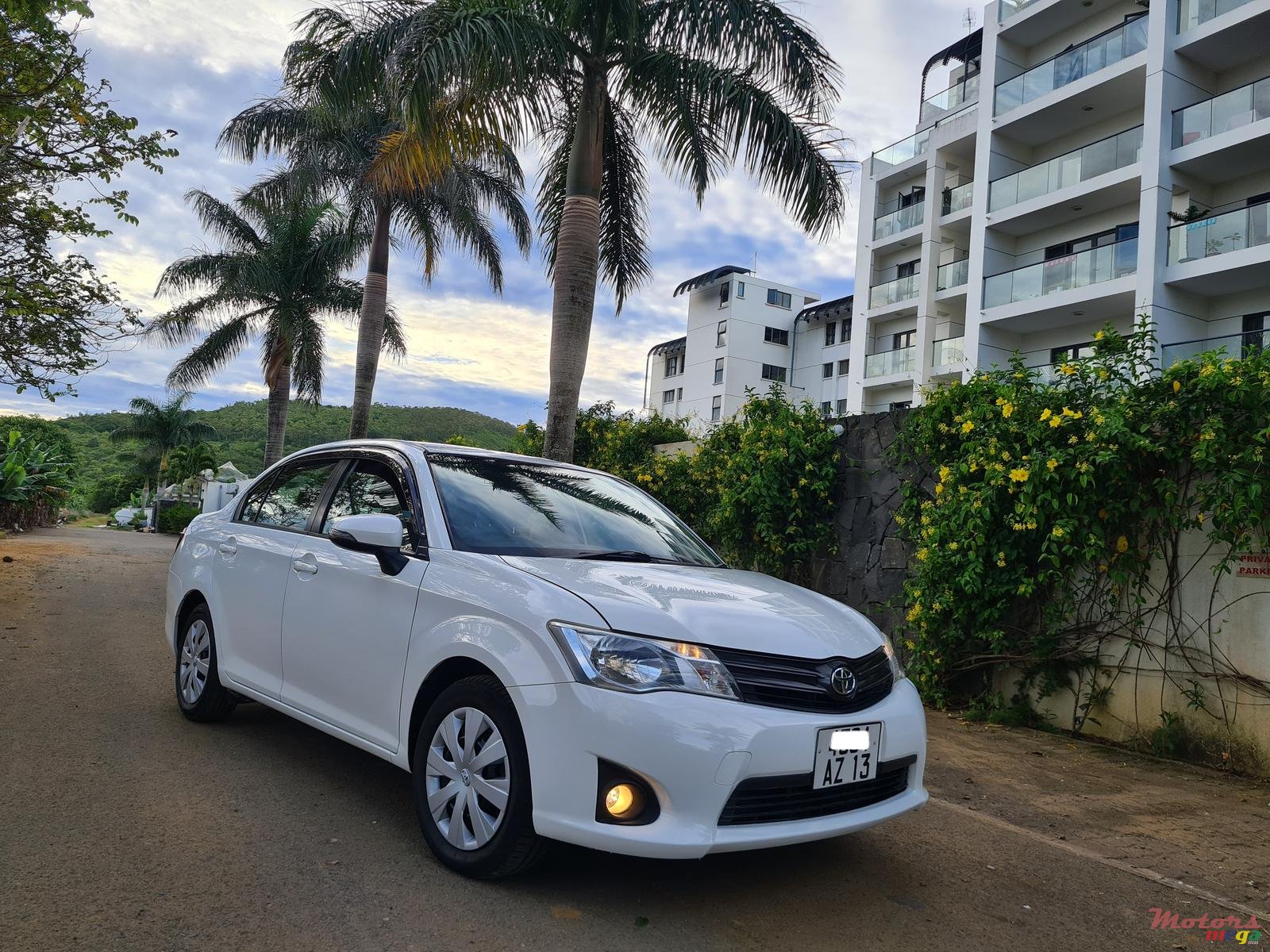 2013' Toyota Axio Automatic photo #1