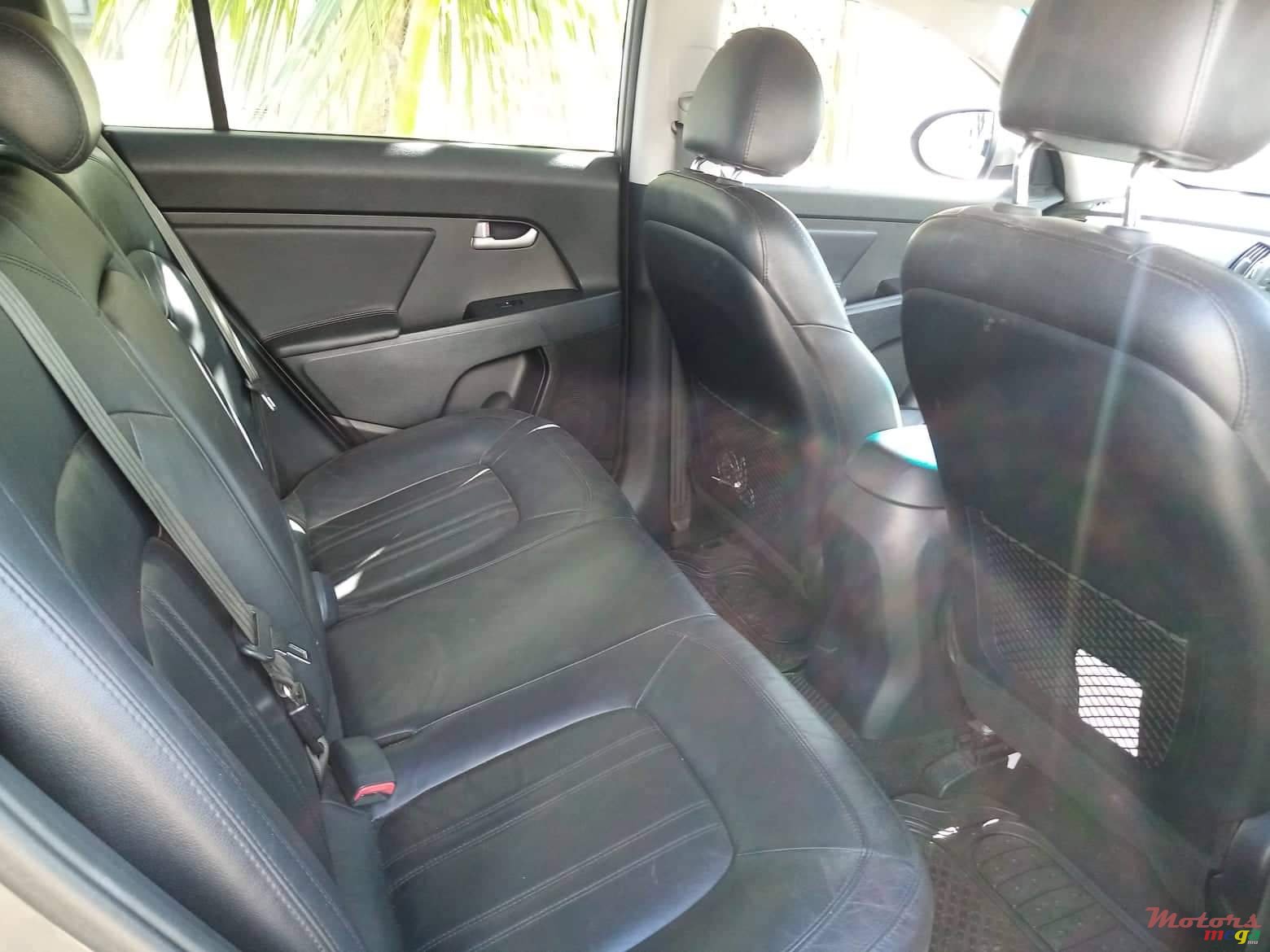 2012' Kia Sportage photo #3