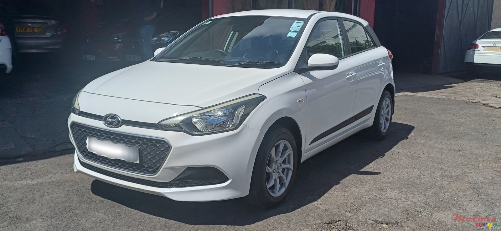 2017' Hyundai i20 photo #1