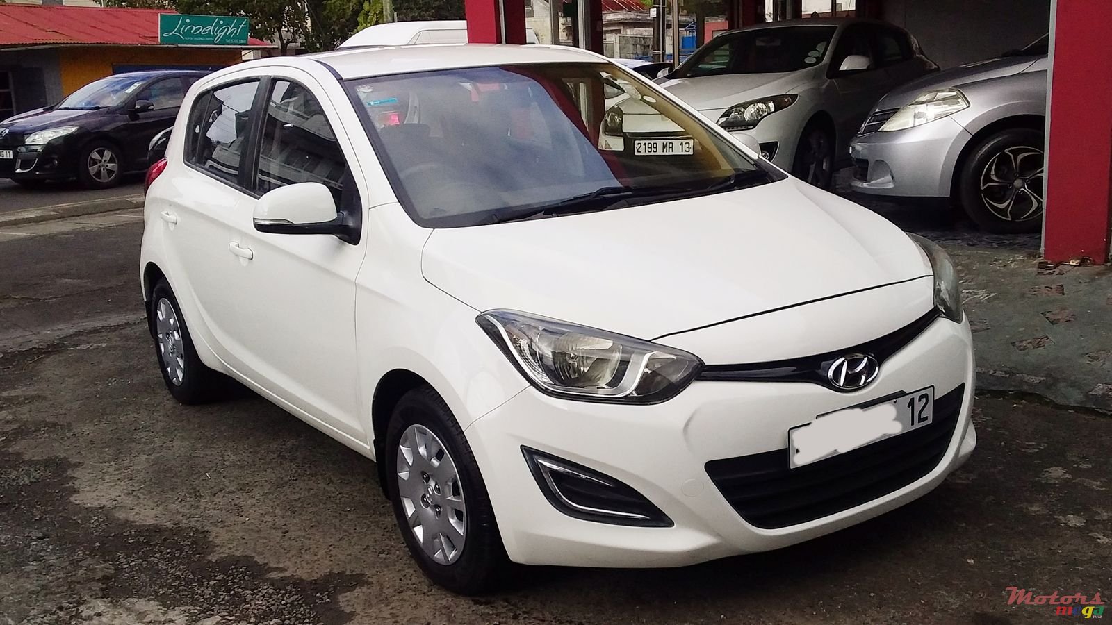 2012' Hyundai i20 photo #1