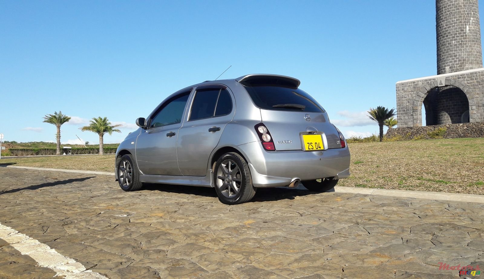 2004' Nissan March SR12 photo #2