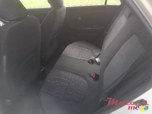 2012' Kia Picanto photo #3