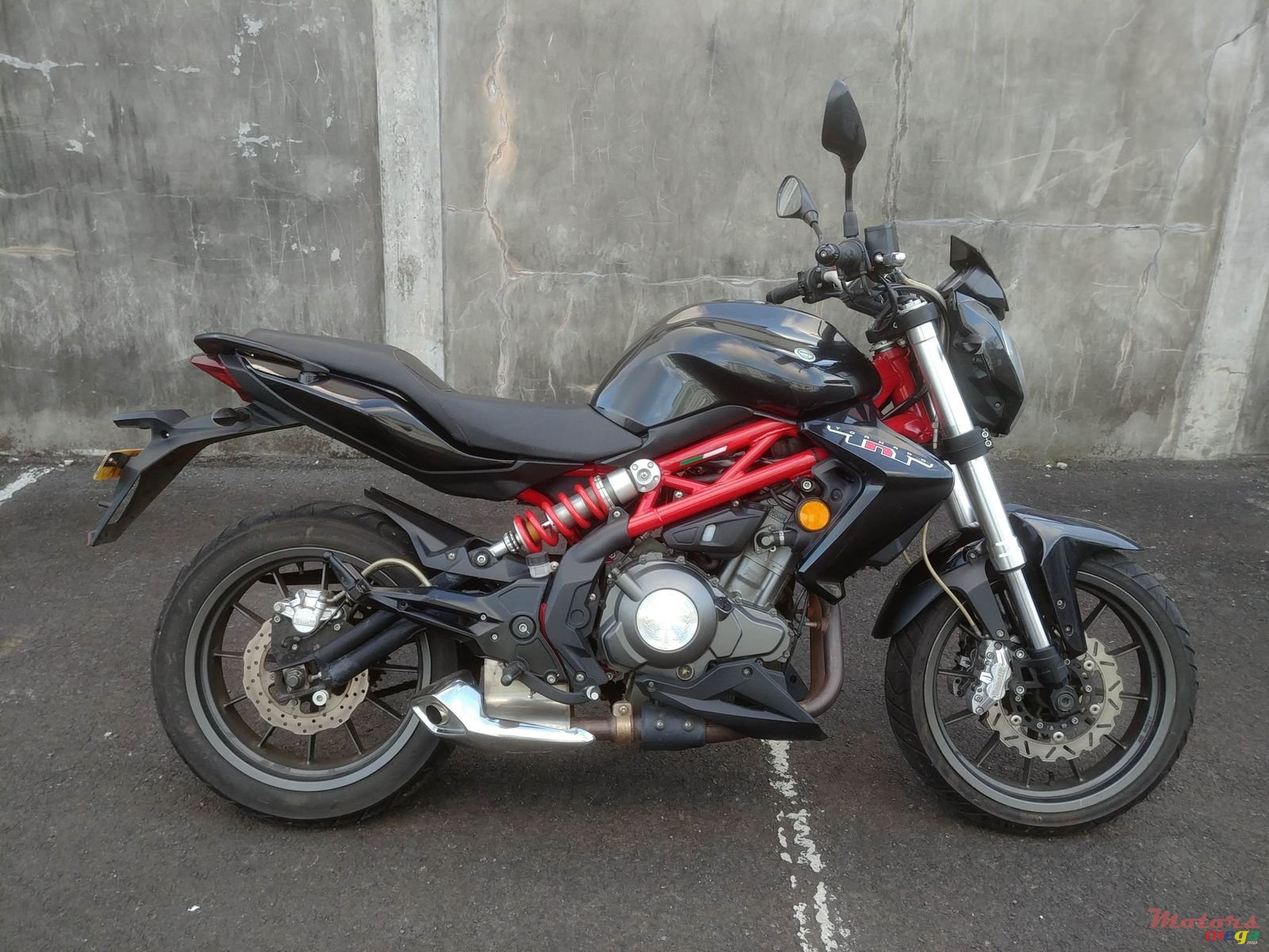 2016' Benelli TNT 300 photo #3
