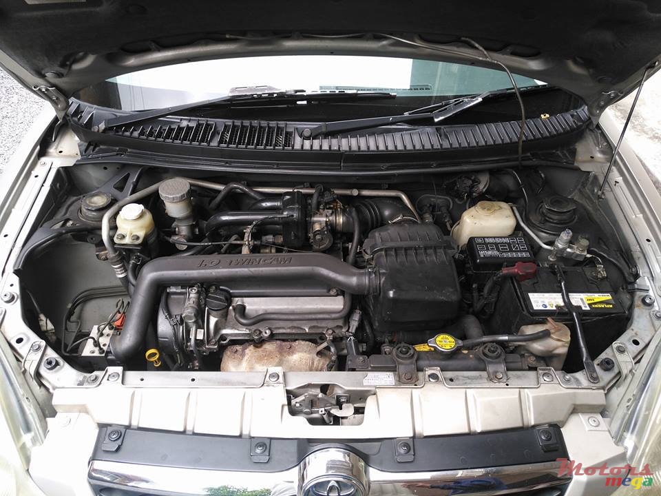 2002' Toyota Duet photo #7