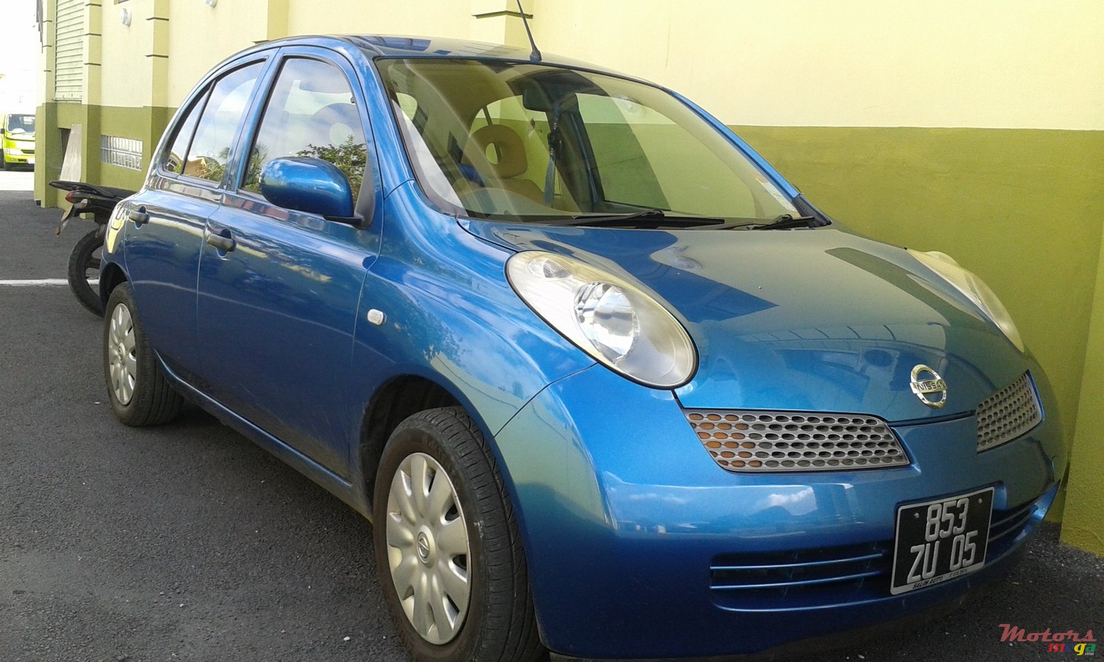 2005' Nissan March AK12 photo #1