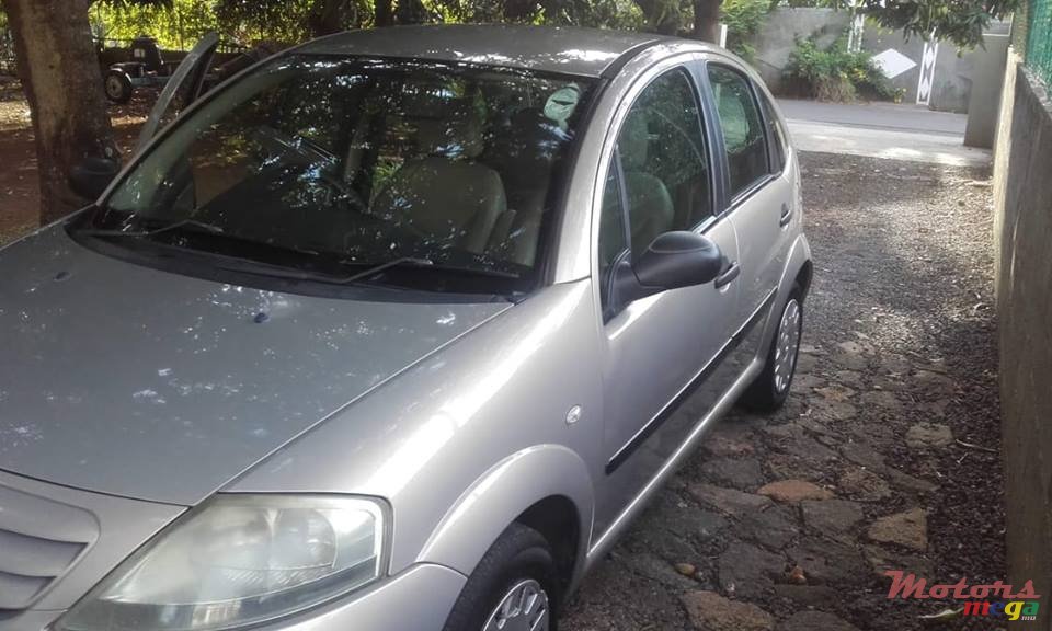 2008' Citroen C3 photo #1