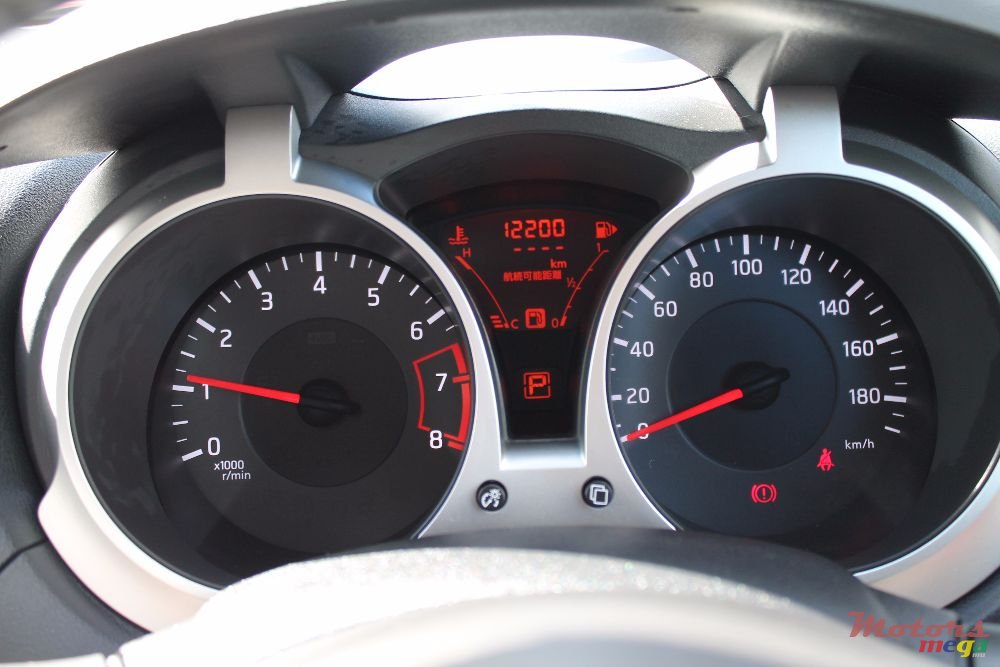 2013' Nissan Juke PRIMIUM URBAN SELECTION photo #2