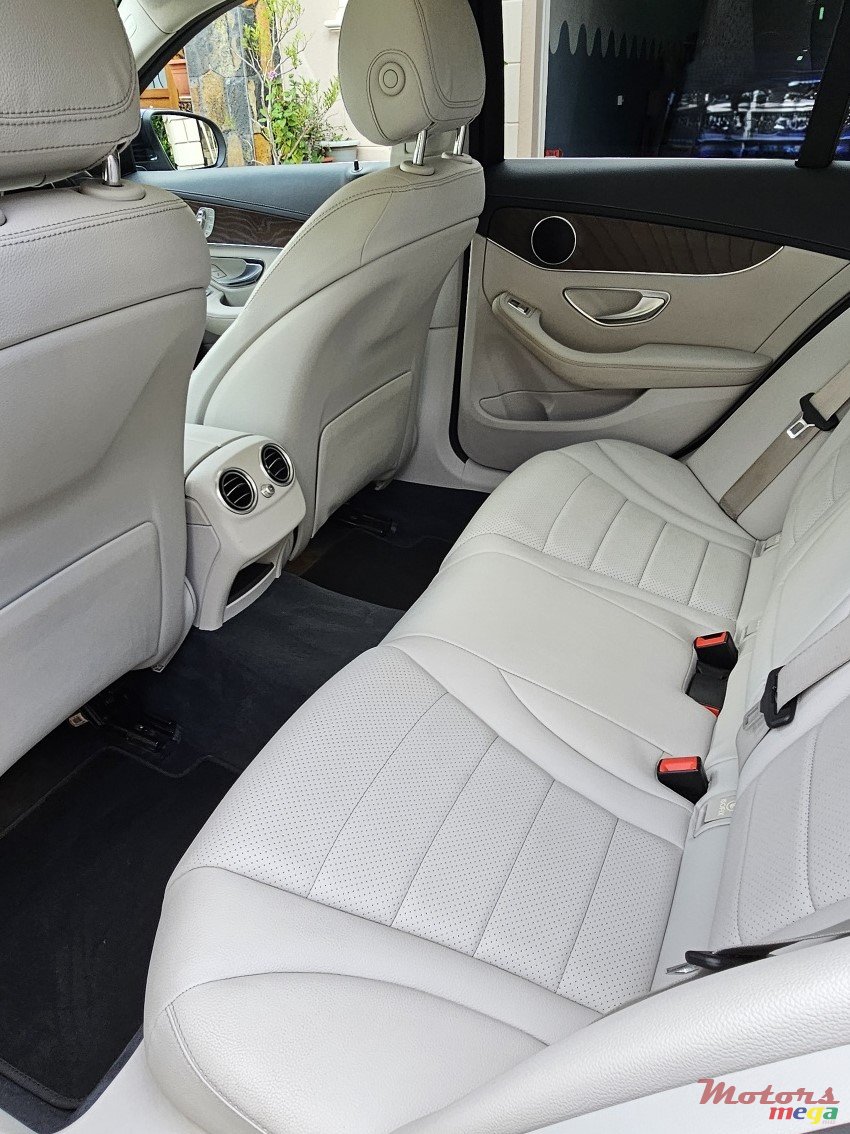 2017' Mercedes-Benz C 180 AMG photo #5