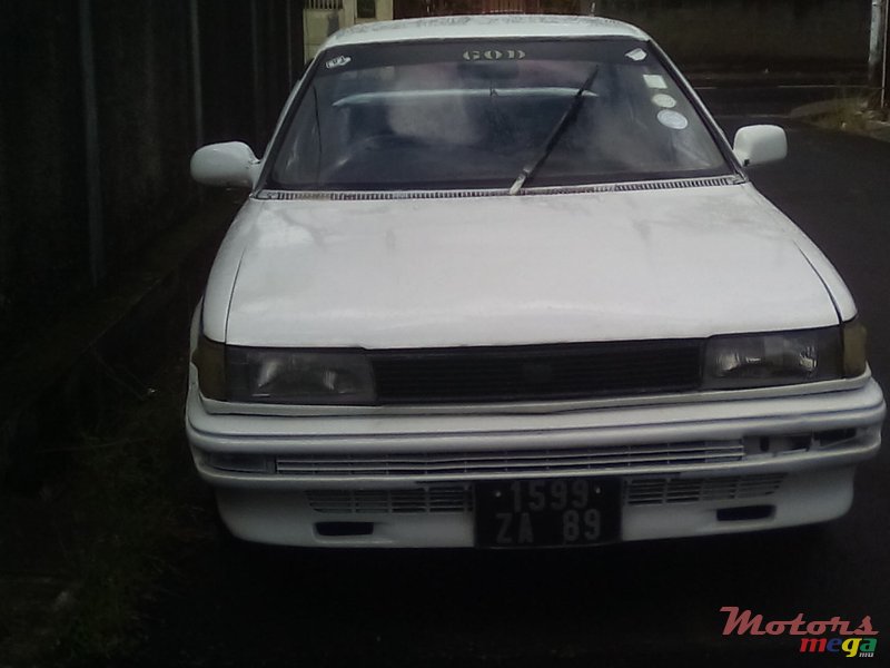 1989' Toyota photo #1