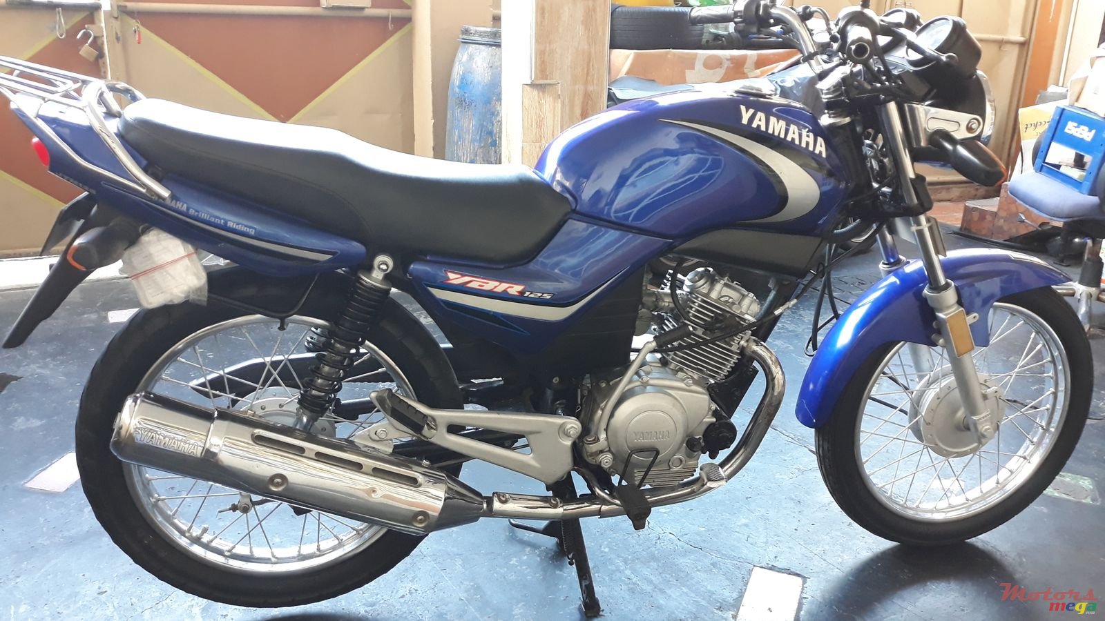 2005' Yamaha YBR125 photo #2