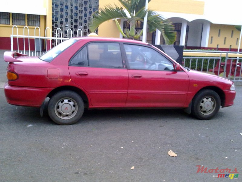 1993' Mitsubishi Lancer photo #1