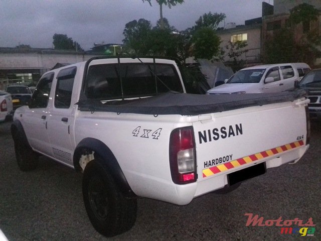 2008' Nissan Hardbody photo #3