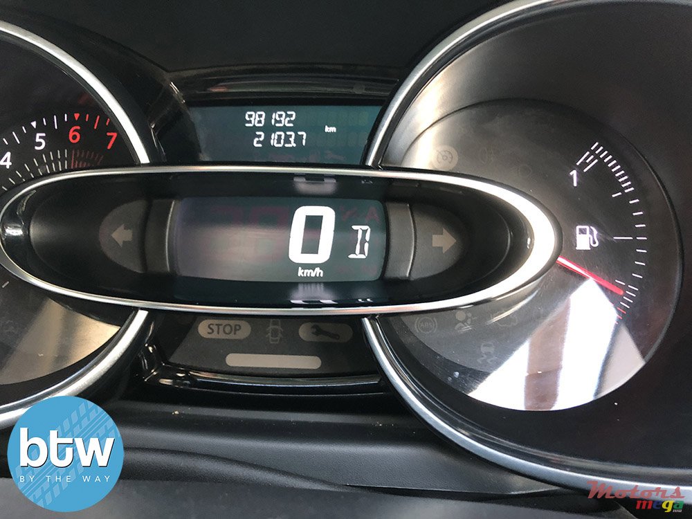 2019' Renault Clio photo #7