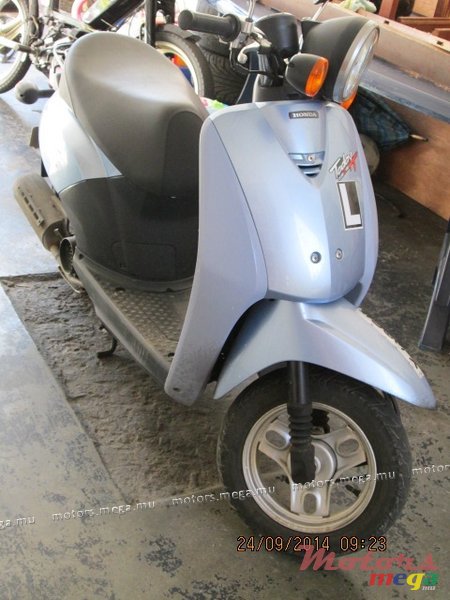 2011' Honda photo #1