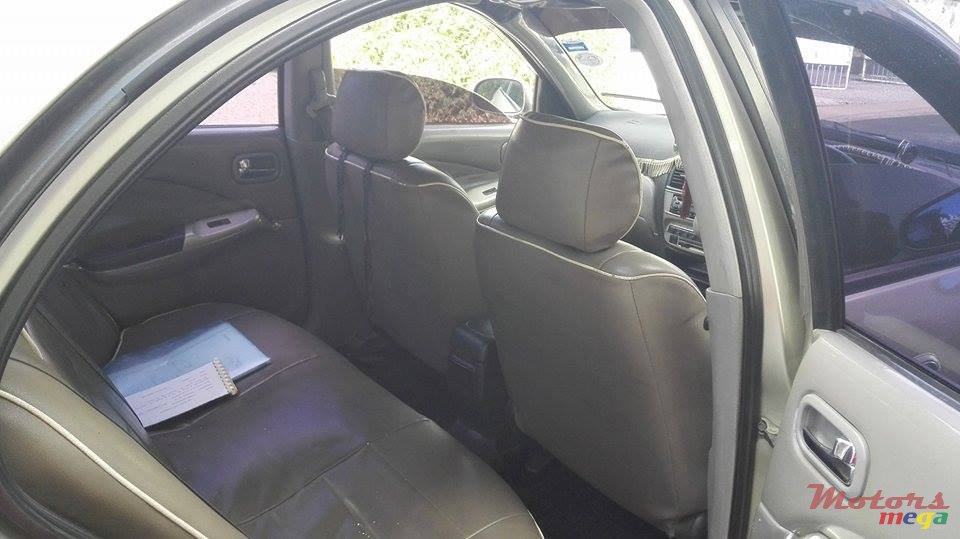 2002' Nissan Sunny photo #6