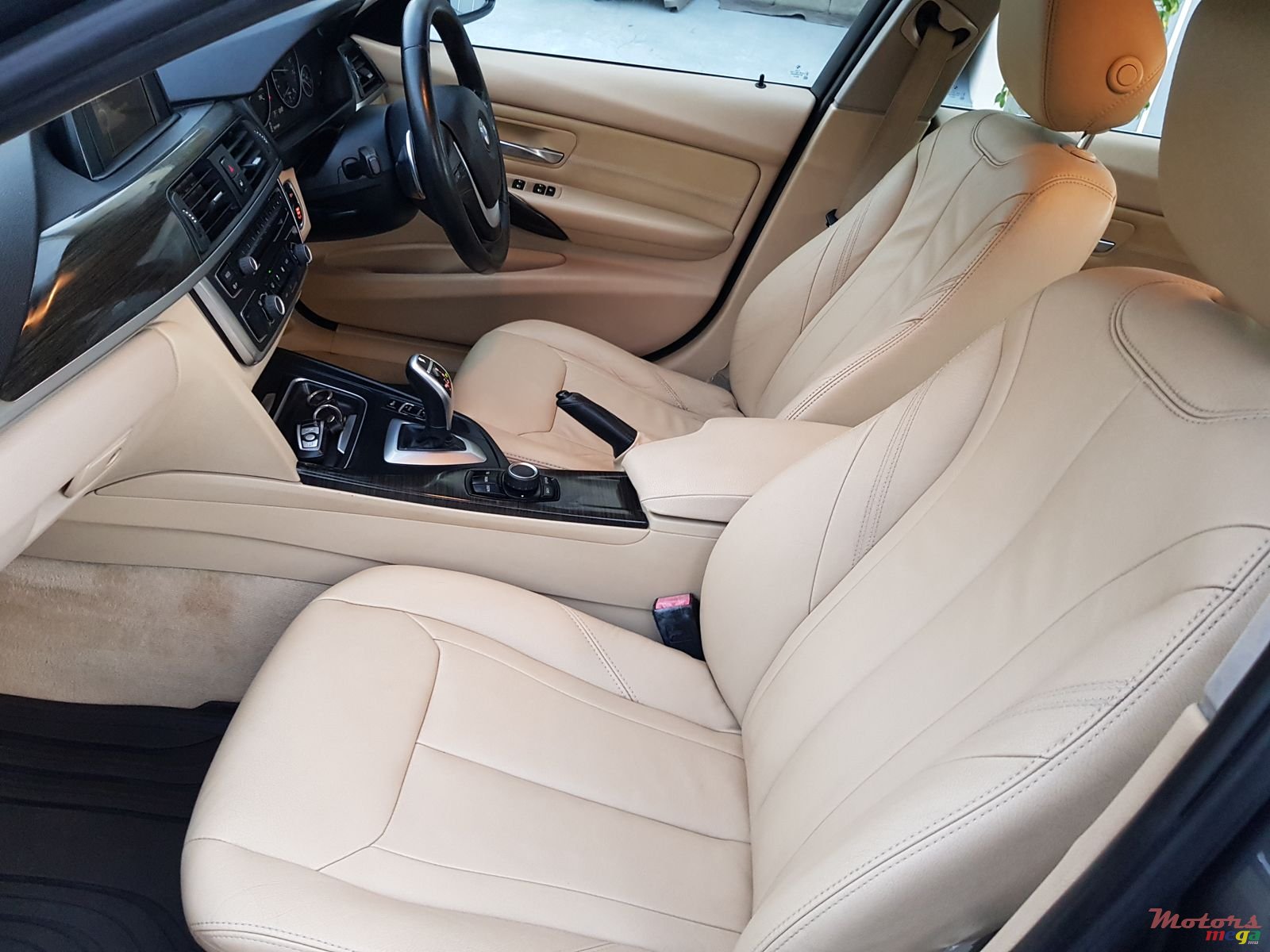 2013' BMW 320 Automatic photo #6