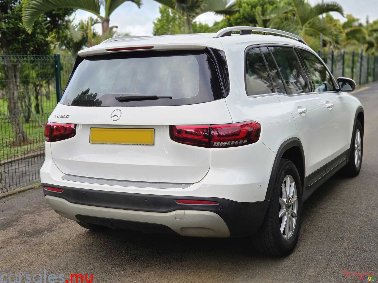 2020' Mercedes-Benz GLB 200 Progressive 1.3 photo #4