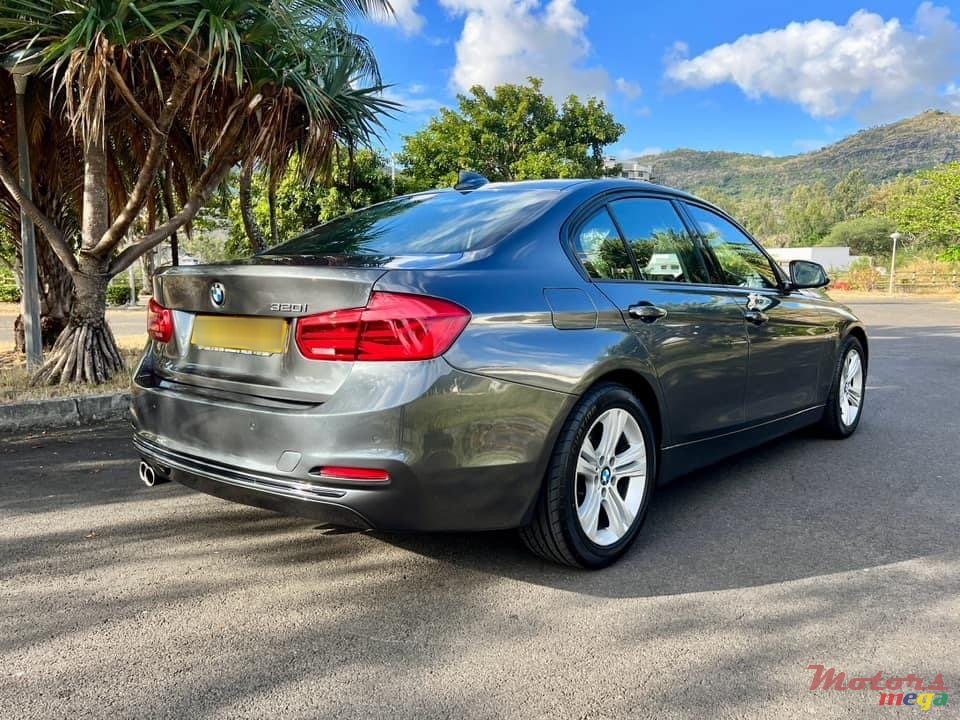 2015' BMW 320 photo #3