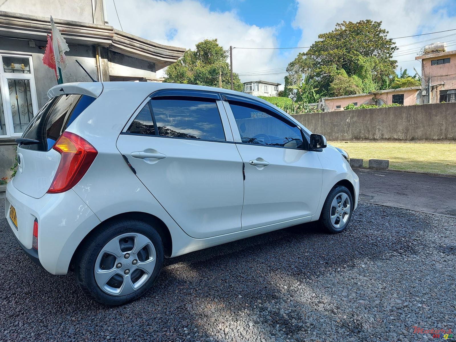 2017' Kia Picanto photo #4