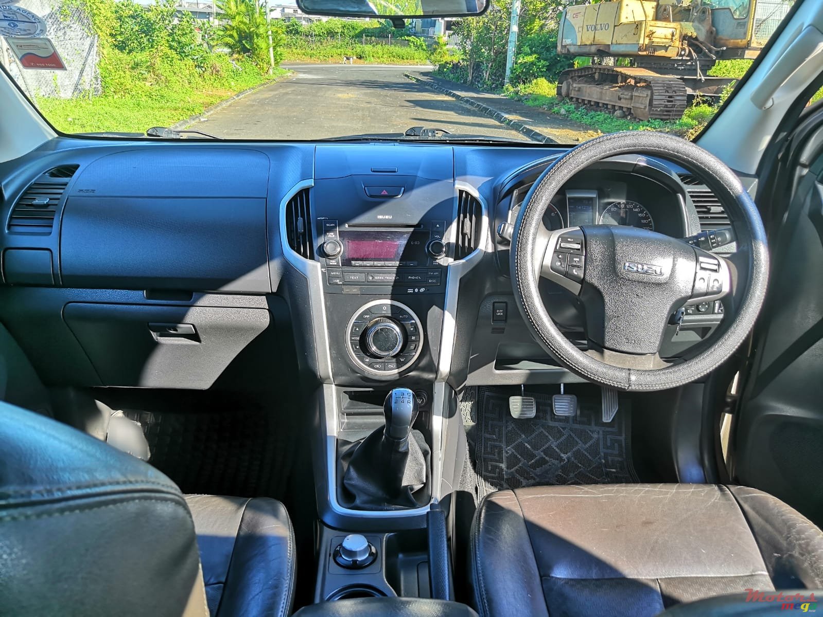 2013' Isuzu D-Max 4x4 3.0L photo #3