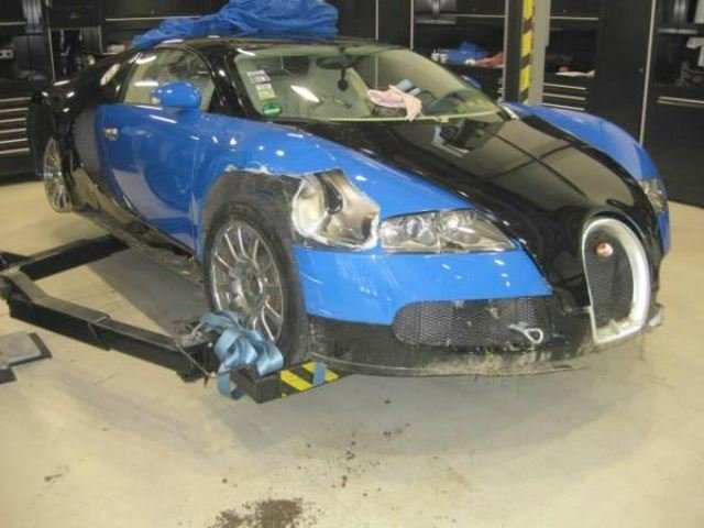 Totaled Bugatti Veyron is Now Up For Sale