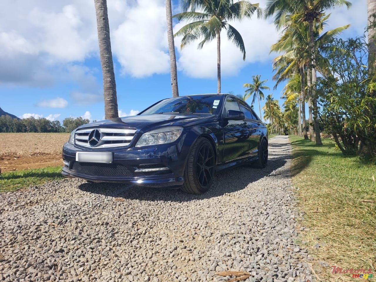 2010' Mercedes-Benz C 180 photo #3