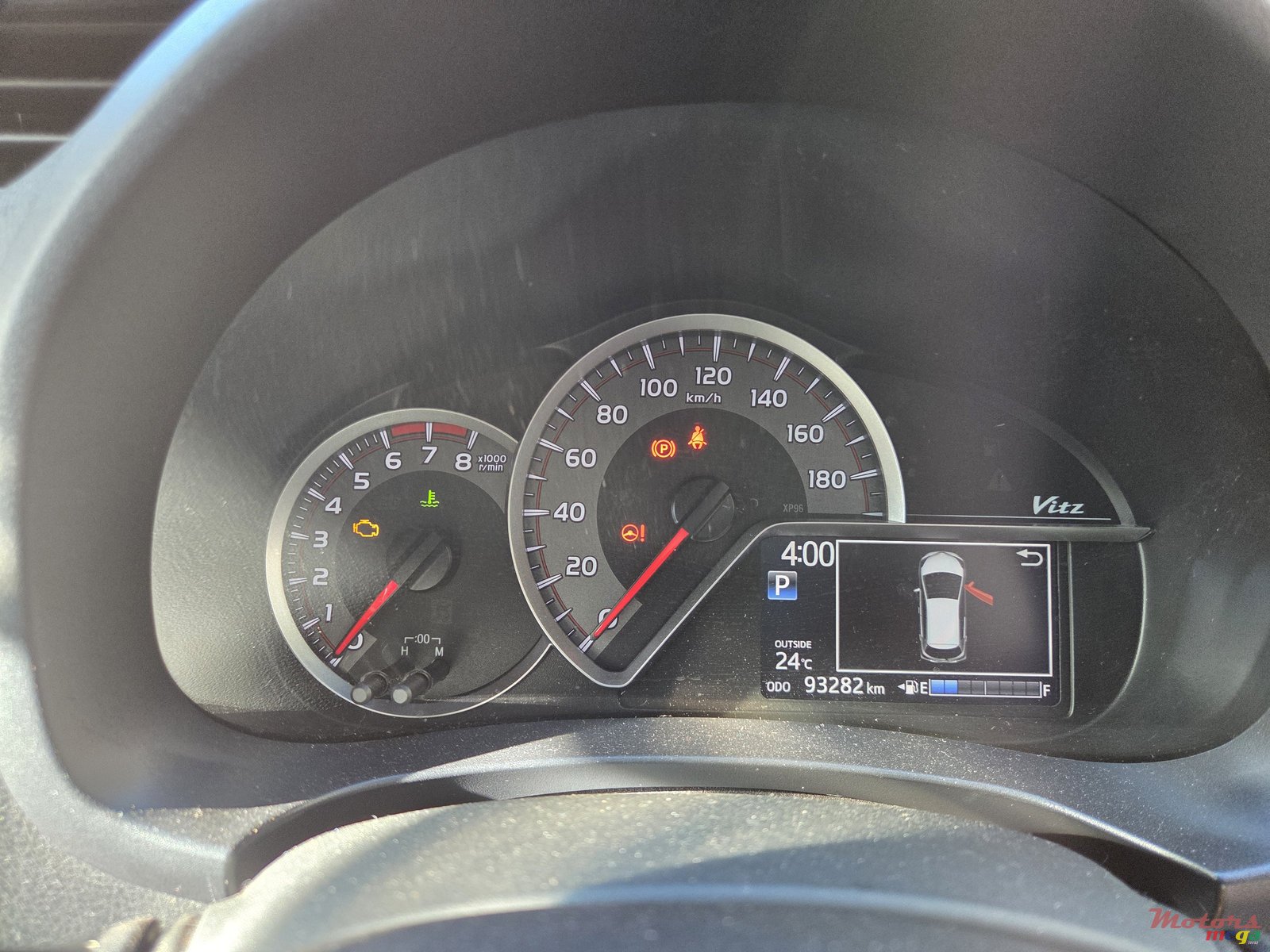 2014' Toyota Vitz photo #6