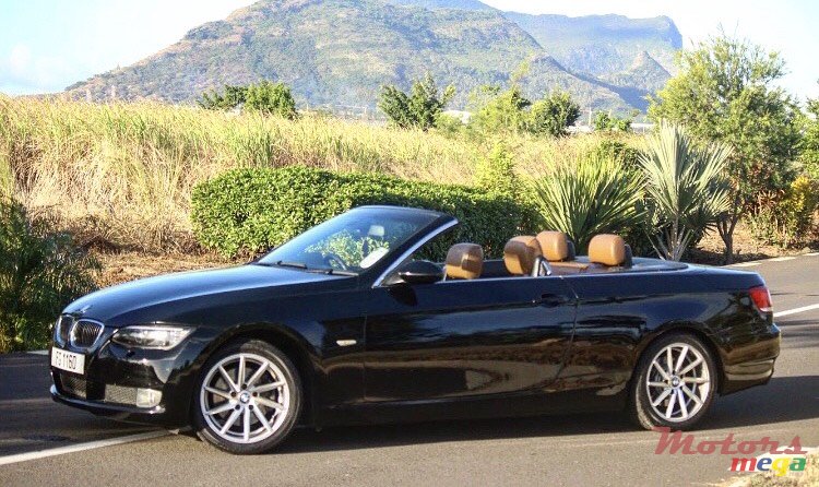 2009' BMW 3 Series Convertible photo #1