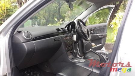 2005' Mazda Axela photo #6