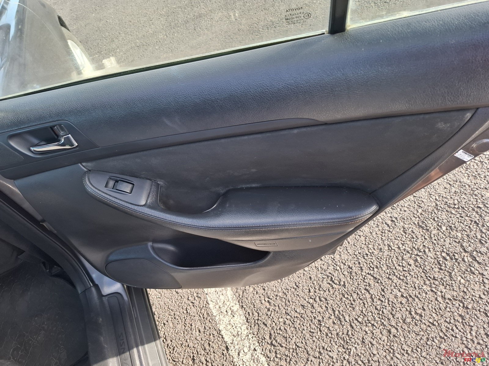 2007' Toyota Avensis photo #5