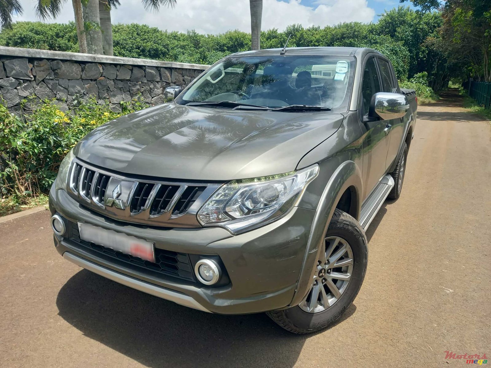 2018' Mitsubishi L200 Sportero 2.5 4x4 photo #1