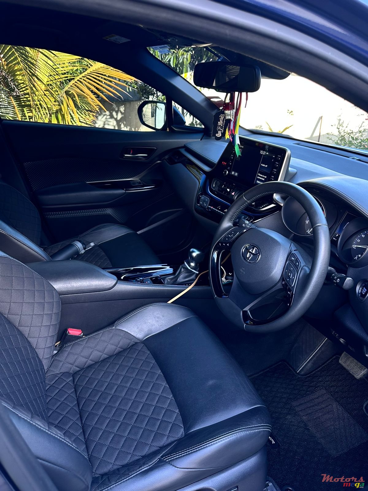 2021' Toyota C-HR photo #7