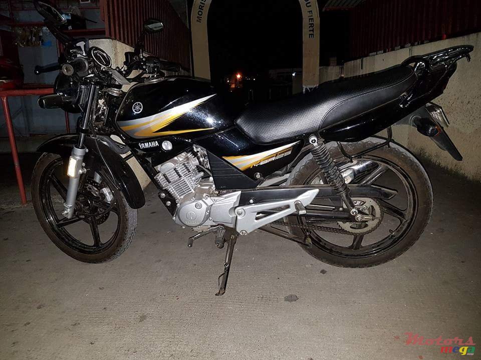 2015' Yamaha ybr photo #1