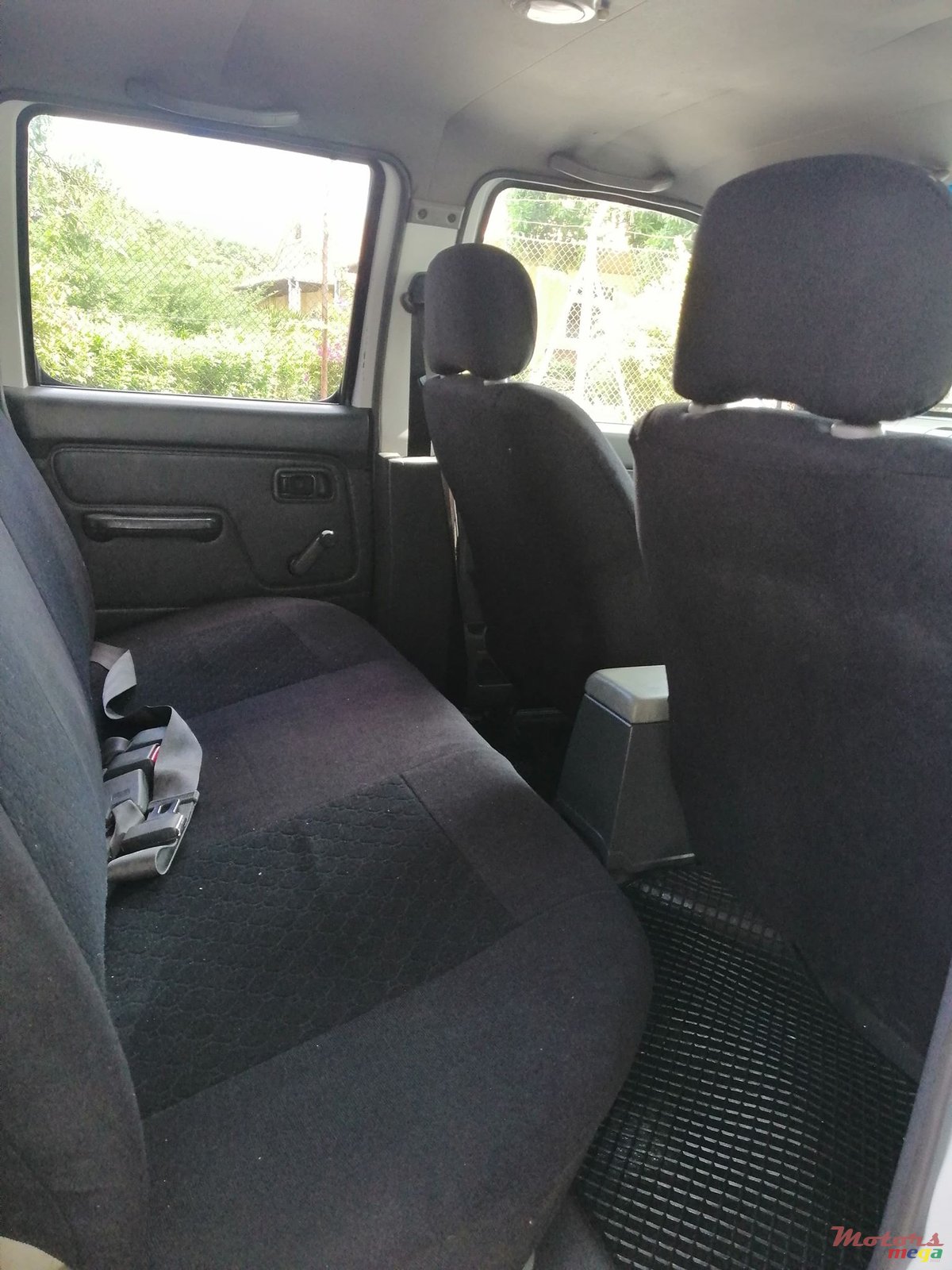 2008' Nissan King Cab photo #2