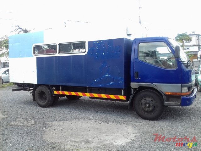 2007' Mitsubishi Canter Truck photo #5