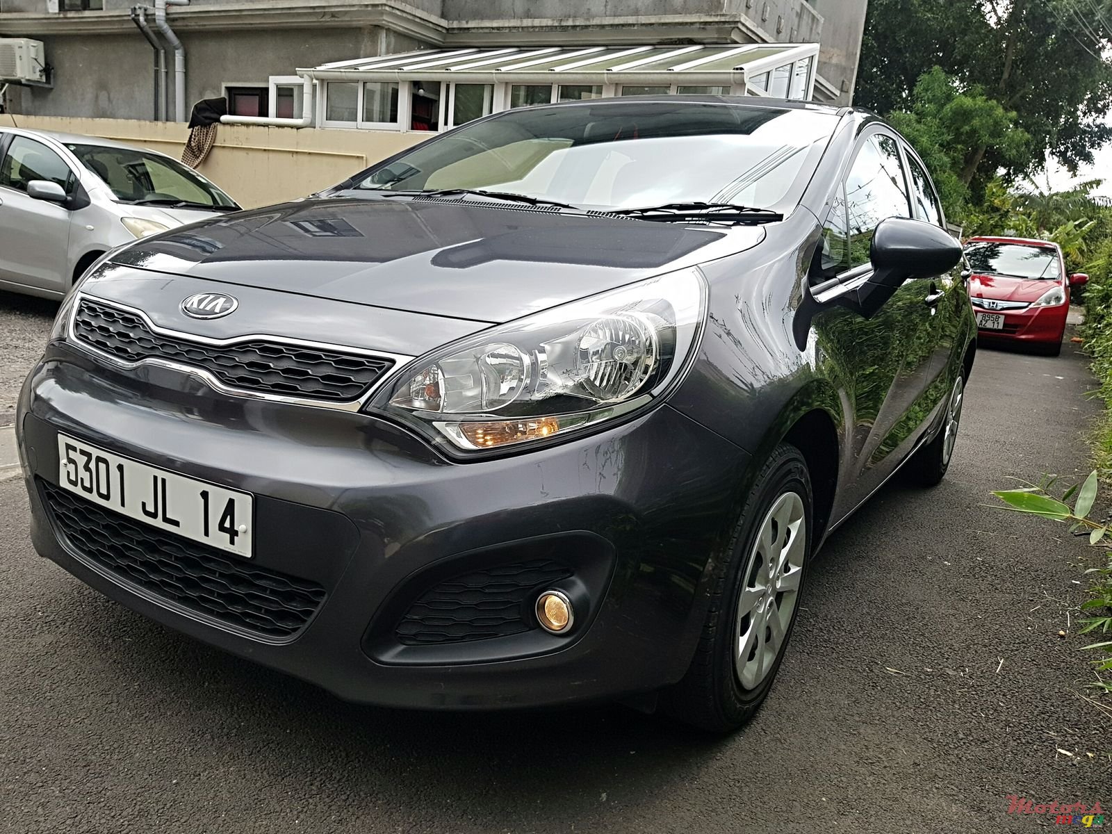 2014' Kia Rio Hatchback photo #2