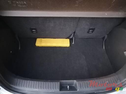 2011' Mazda Demio photo #2