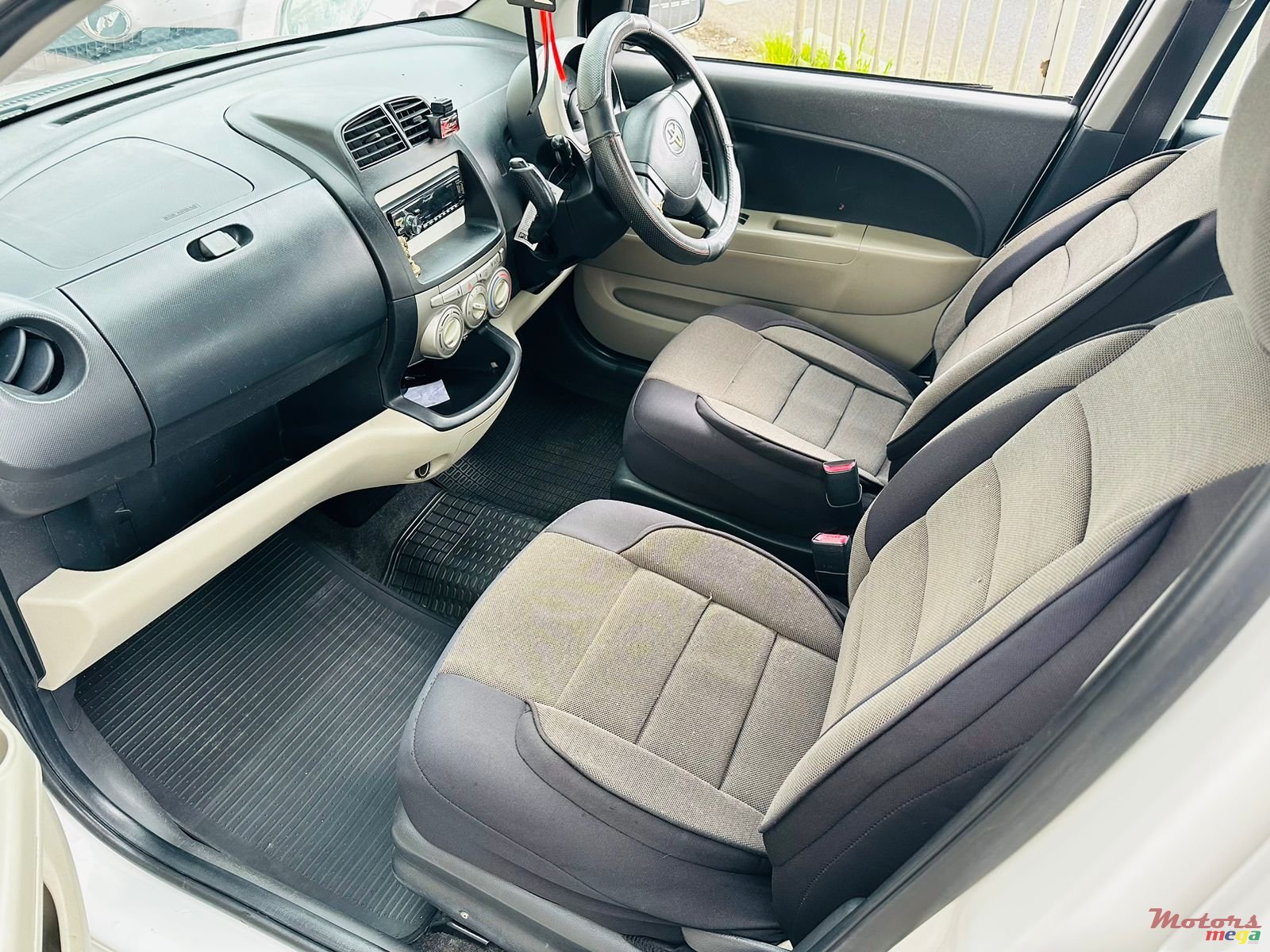 2007' Toyota Passo photo #7