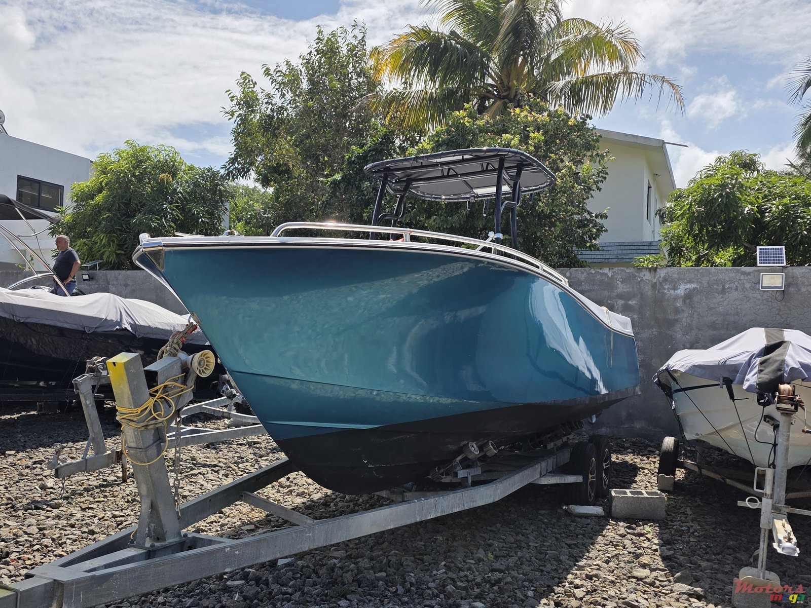 2025' Outland photo #1