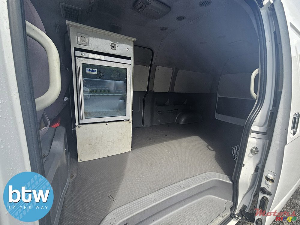 2019' Van Hool HIGER H5C photo #6