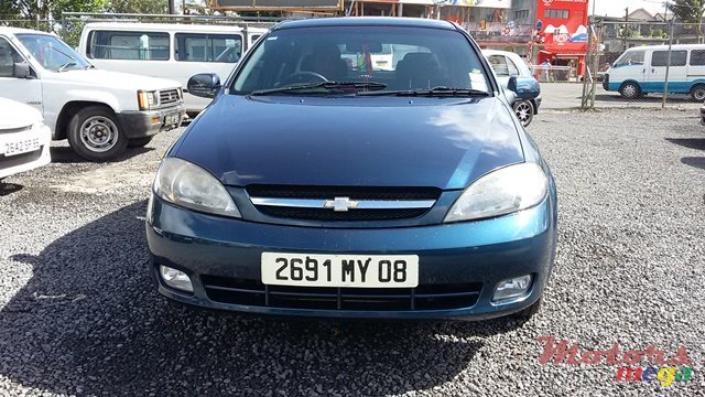 2008' Chevrolet Optra photo #2