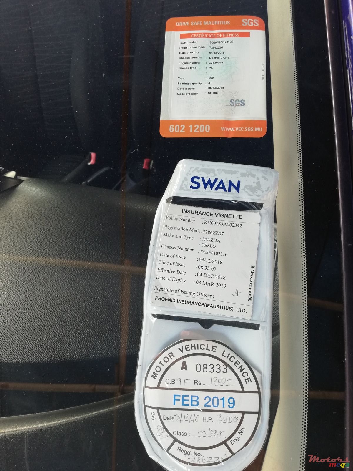 2007' Mazda Demio Hatchback photo #2