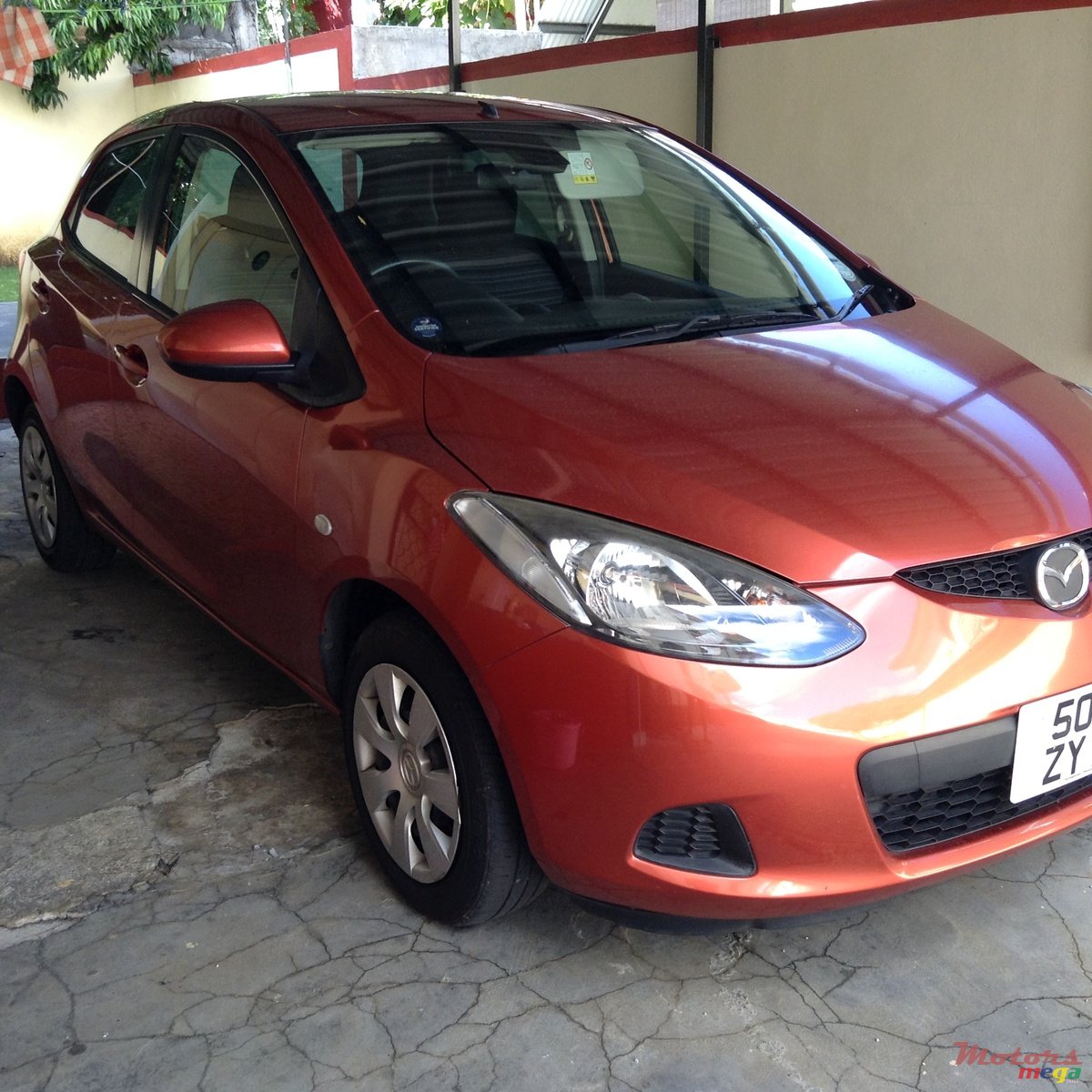 2010' Mazda Demio photo #2