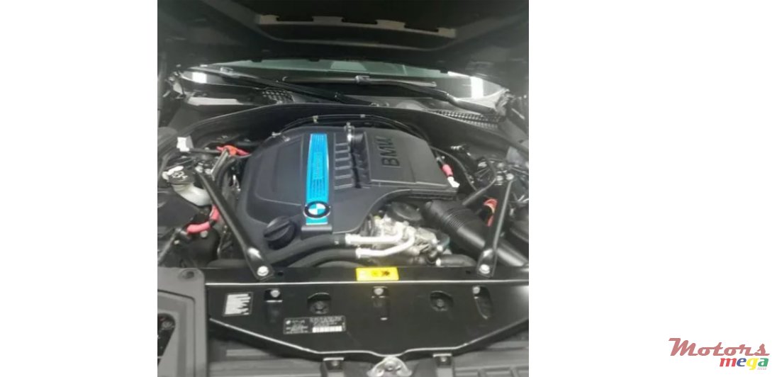 2012' BMW 535 photo #2